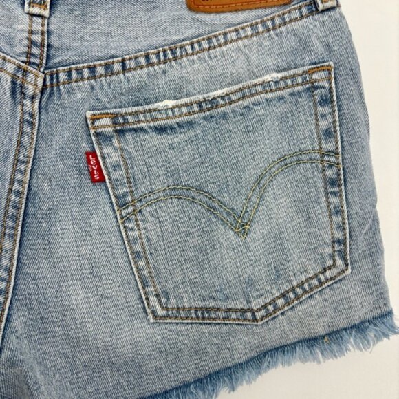 LEVI S 501 ORIGINAL FIT WOMEN  S SHORTS Size 26 - Picture 6 of 13